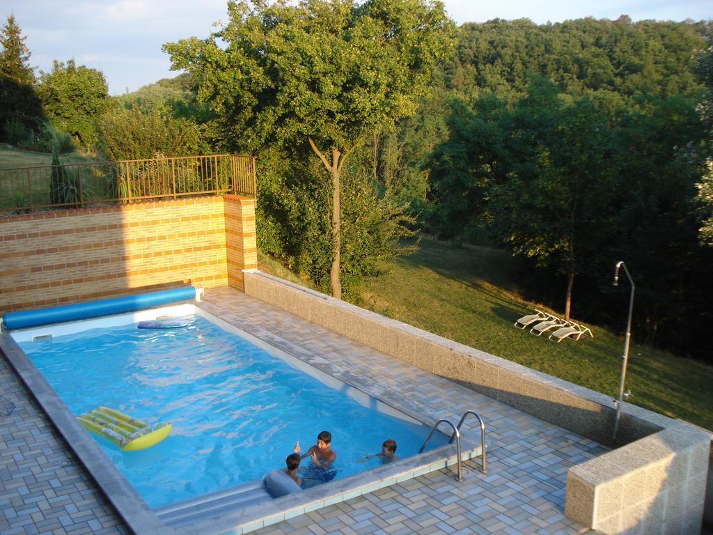 Hotel Pension Rudi - Weingut Kellner à Pulkau Extérieur photo
